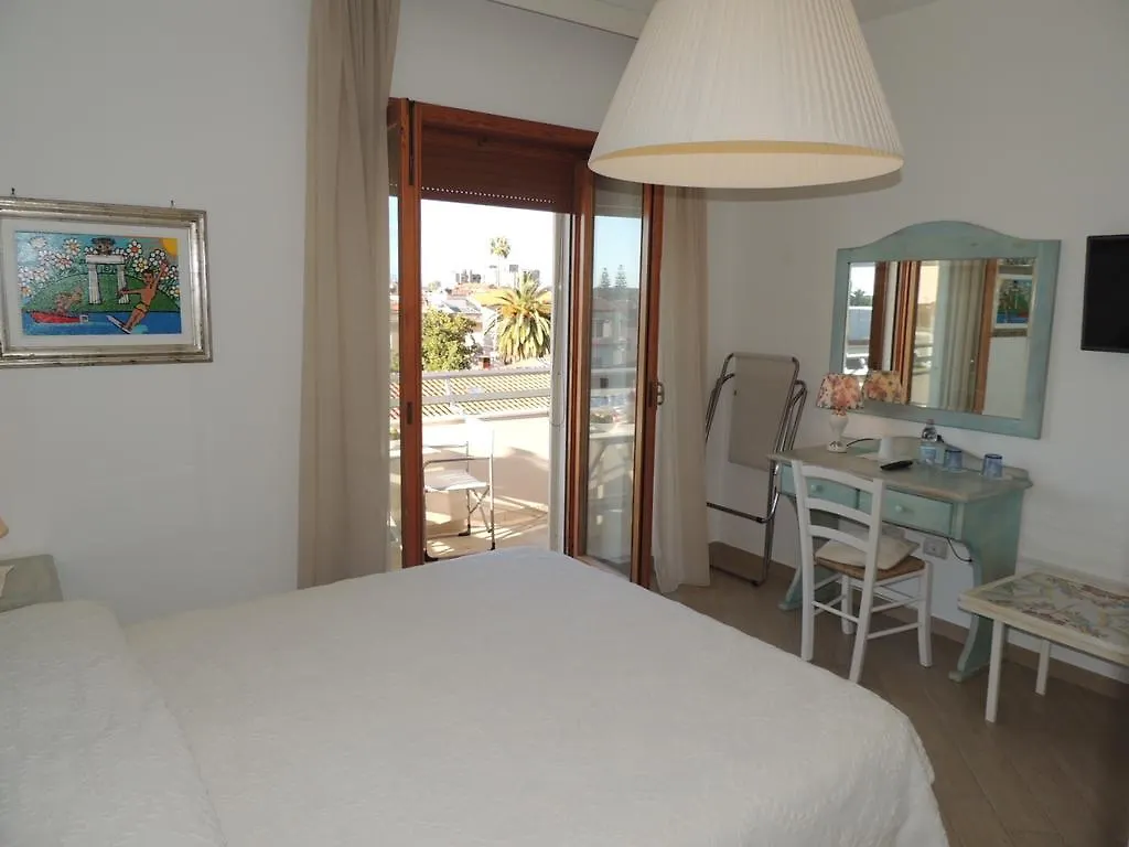 Bed & Breakfast Camera Con Vista Oristano Italy